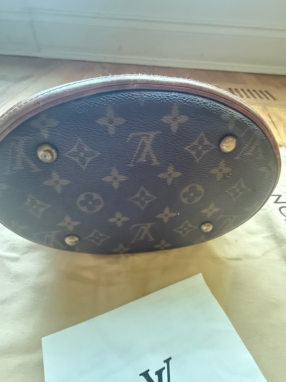 Louis Vuitton Petit Bucket Monogram Shoulder Bag M42238 / Vintage / Authentic - Picture 12 of 16